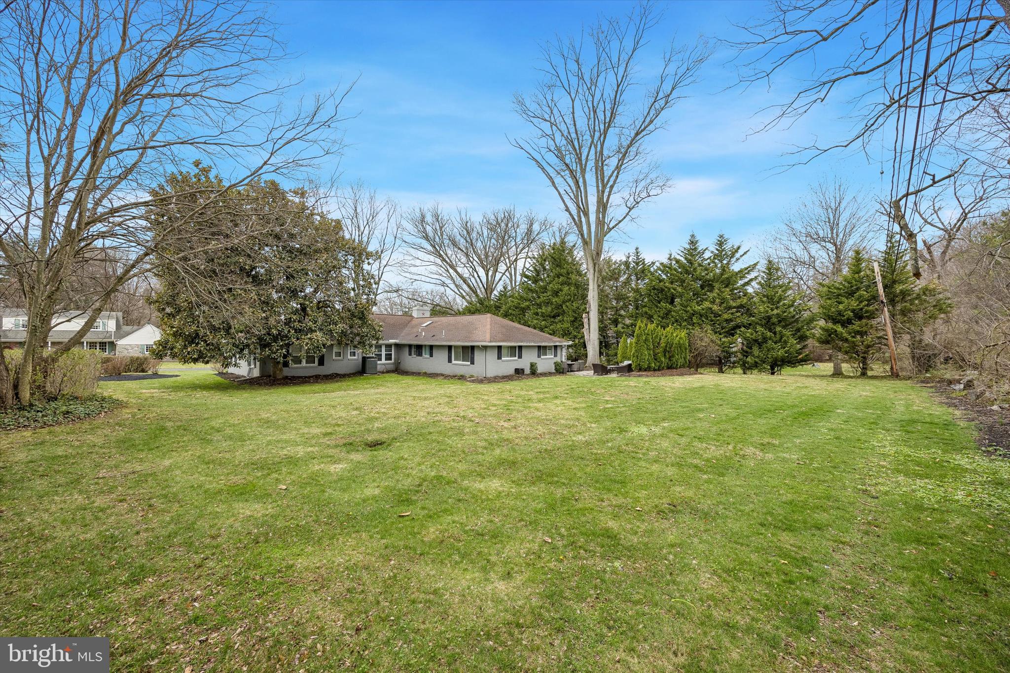 WINDSOR HILLS - Residential