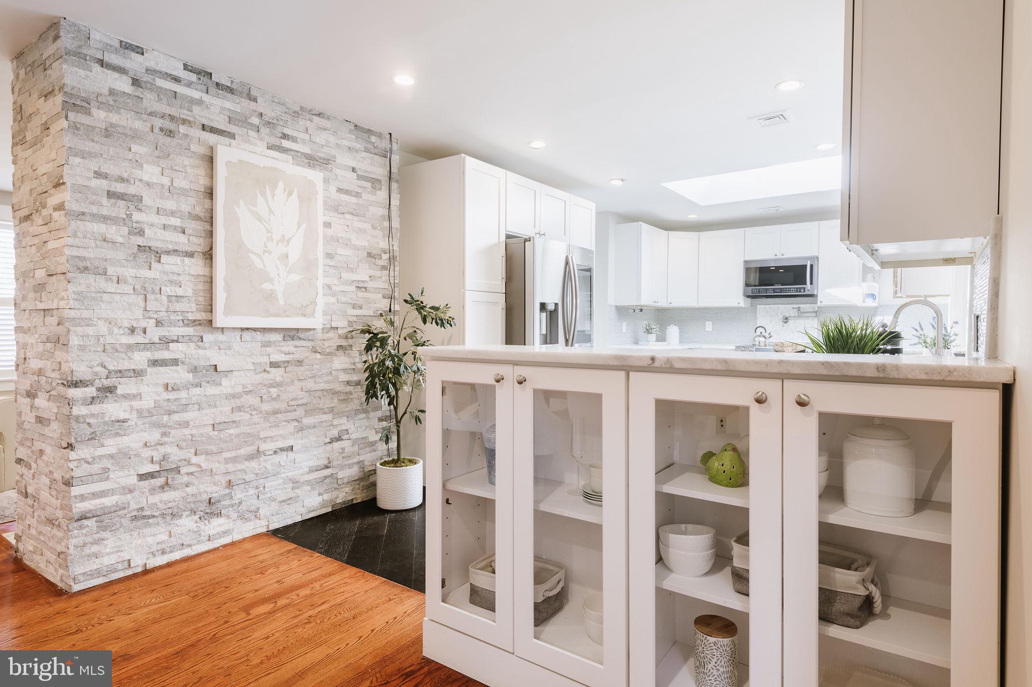 WINDSOR HILLS - Residential