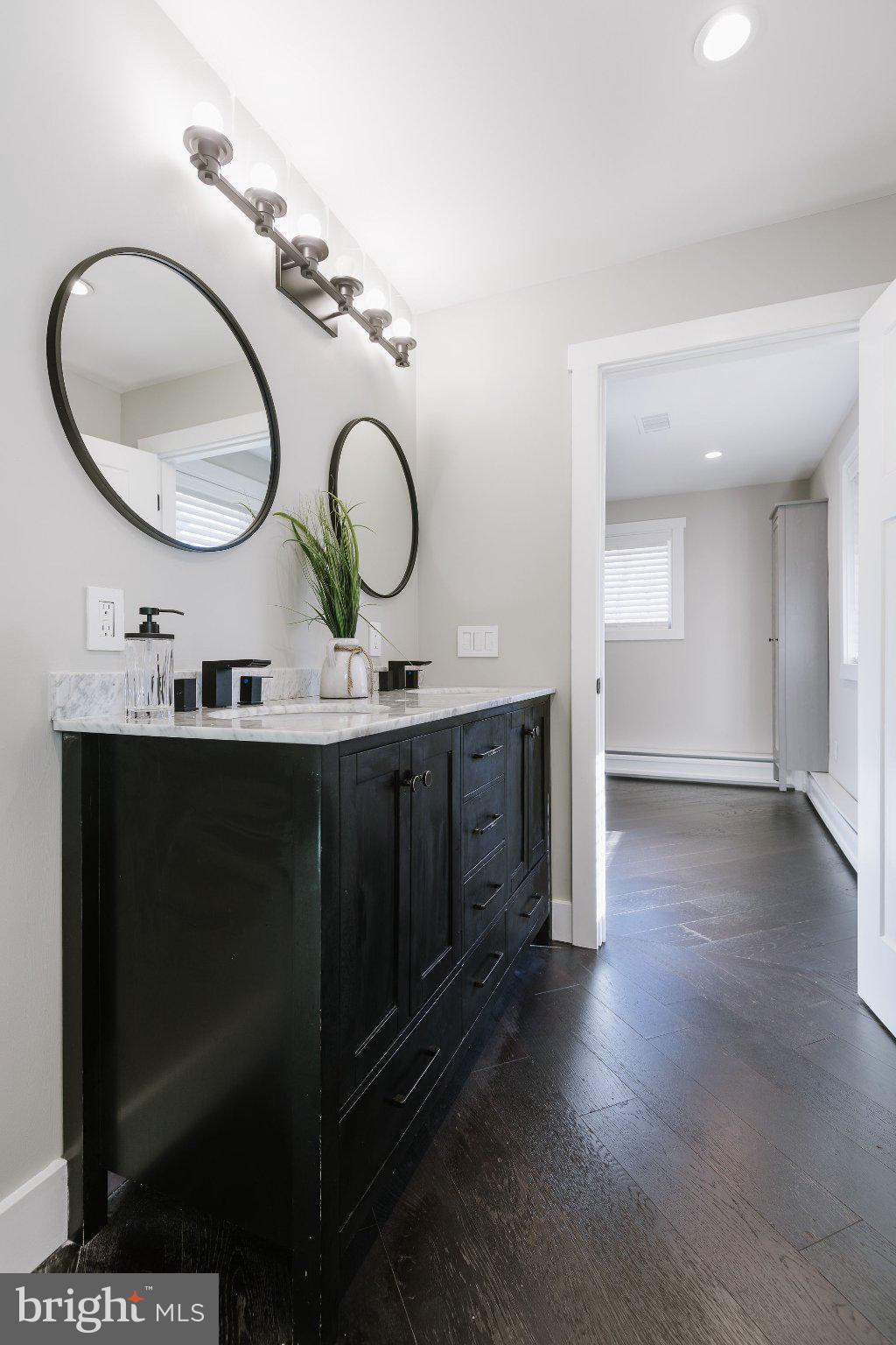 WINDSOR HILLS - Residential
