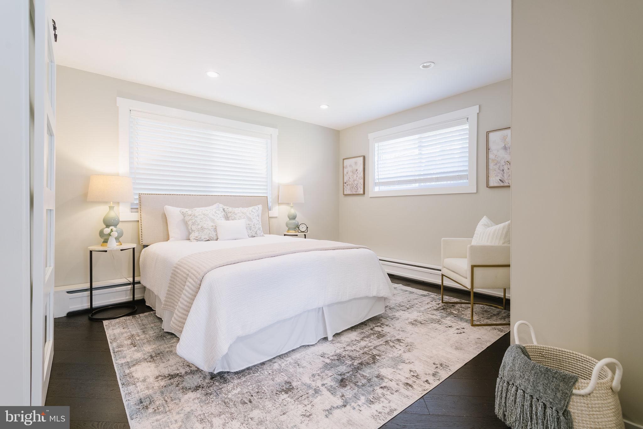 WINDSOR HILLS - Residential