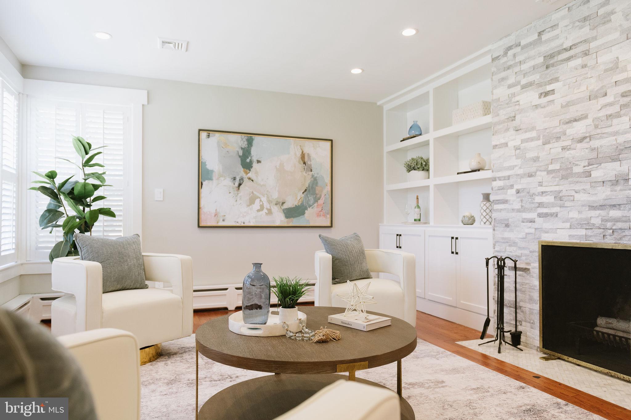 WINDSOR HILLS - Residential