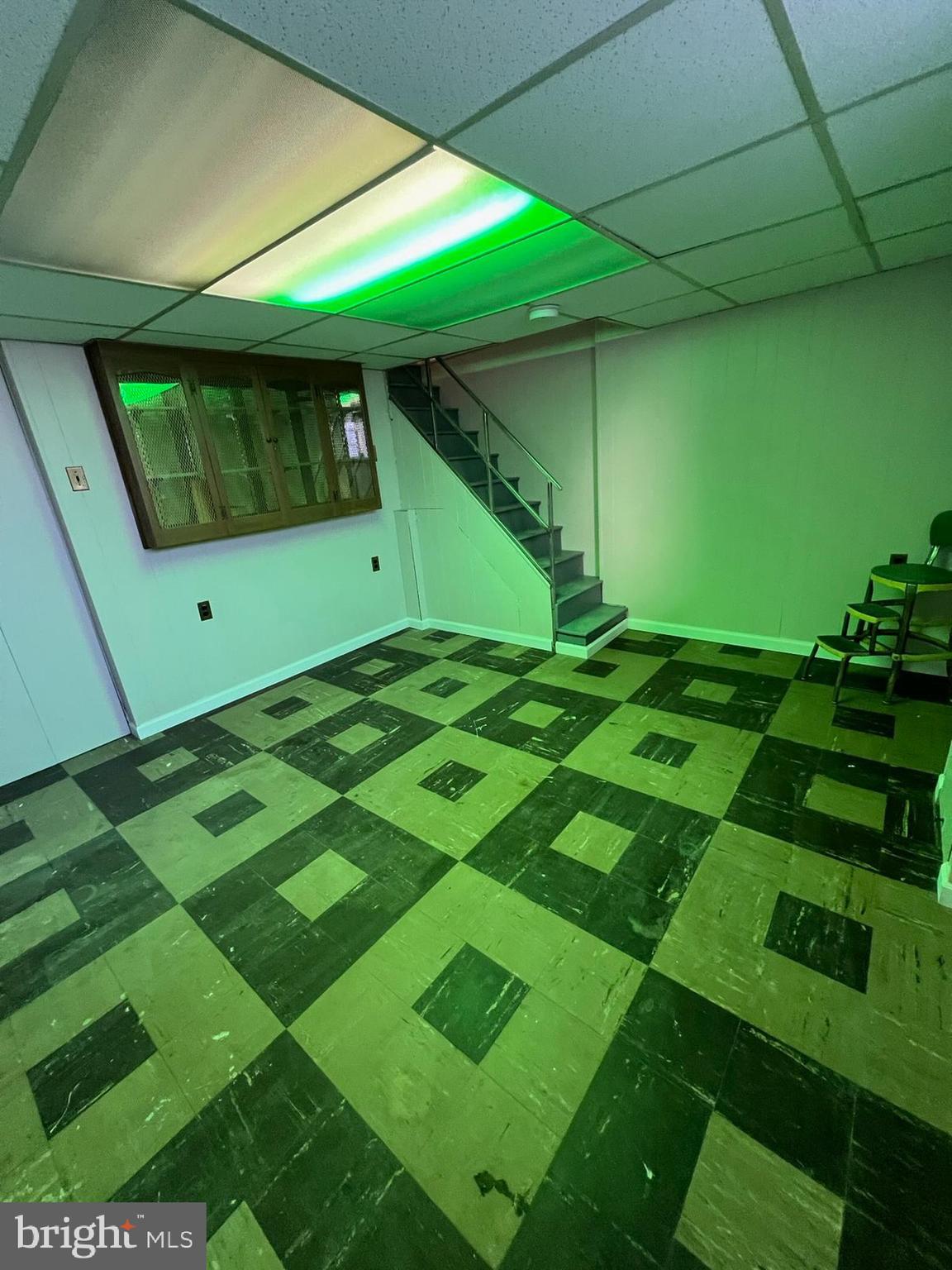 LAWNCREST - Residential