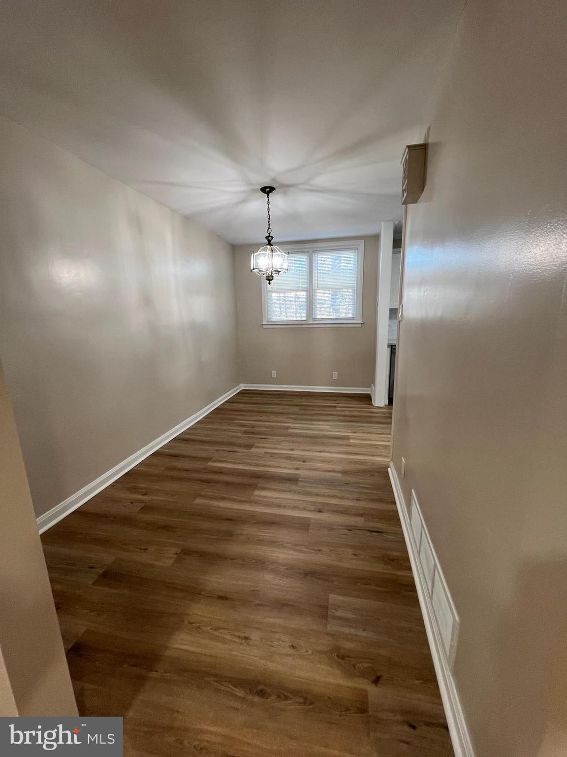 LAWNCREST - Residential