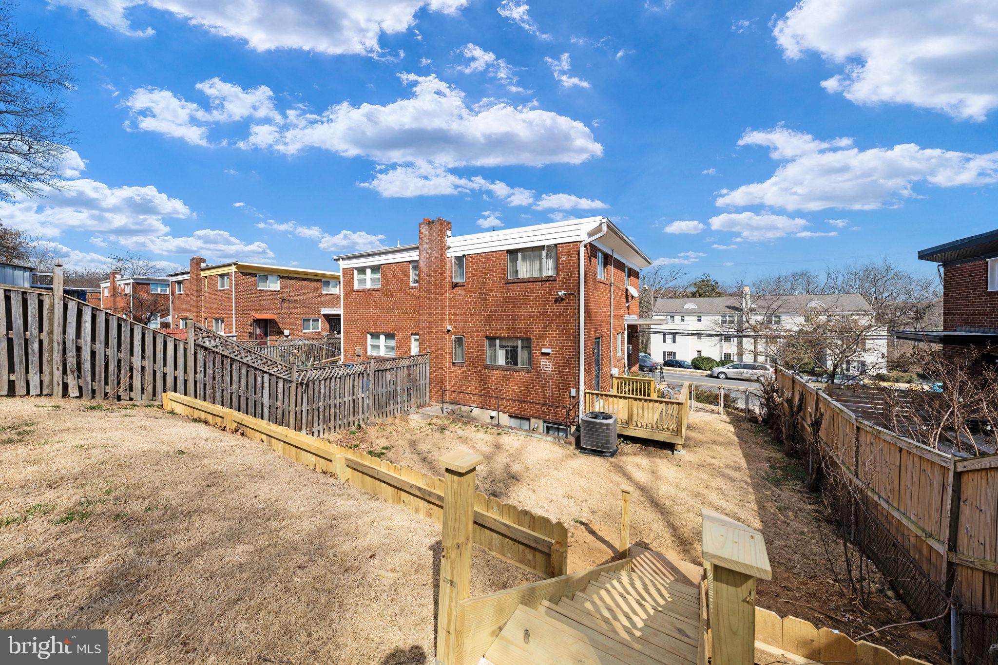 BARCROFT - Residential