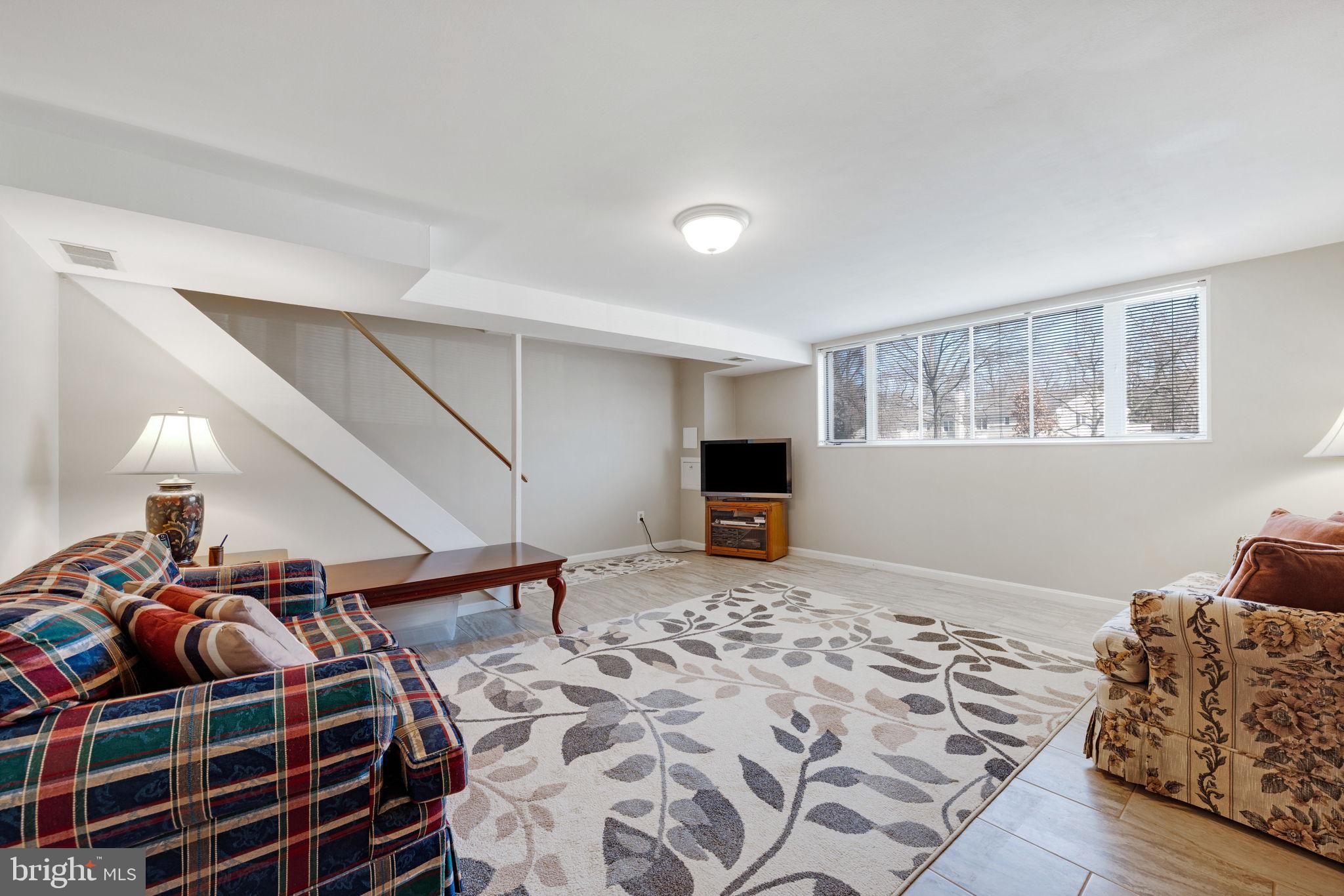 BARCROFT - Residential