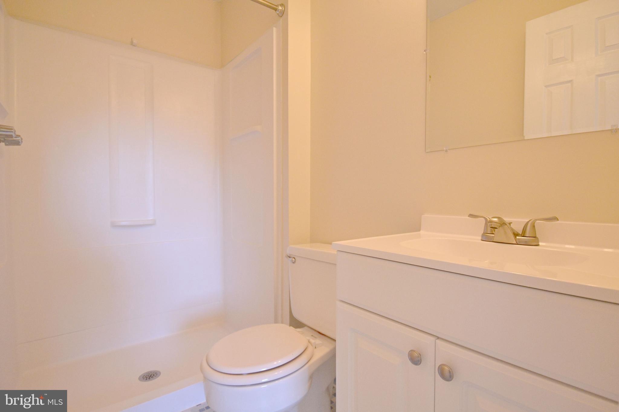 GREENVIEW VILLAGE - Residential Lease