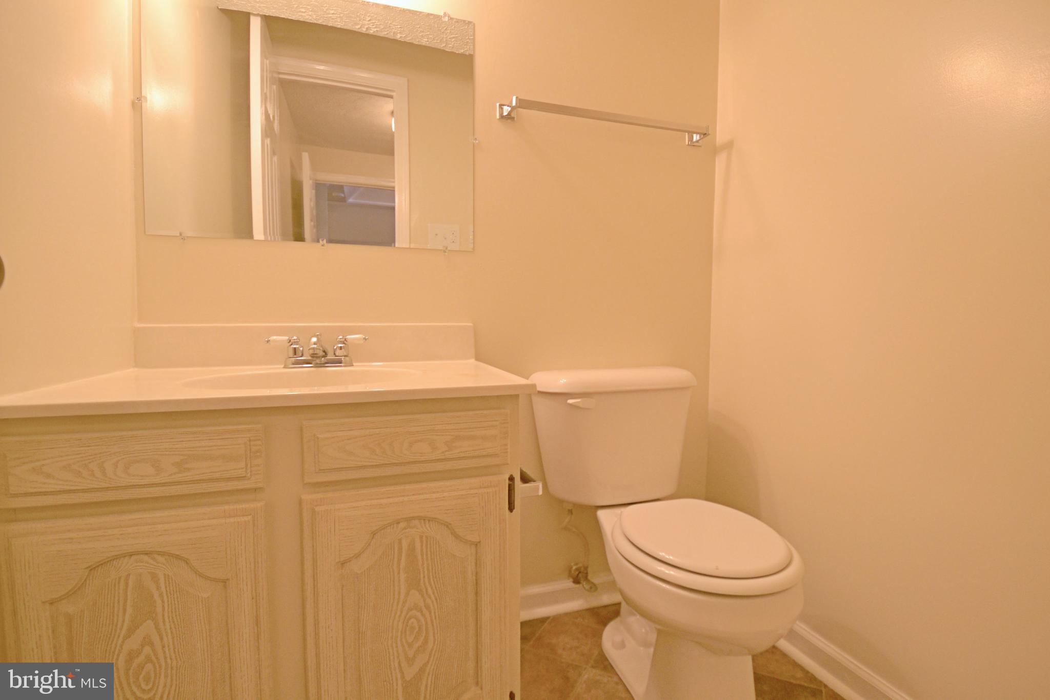 GREENVIEW VILLAGE - Residential Lease