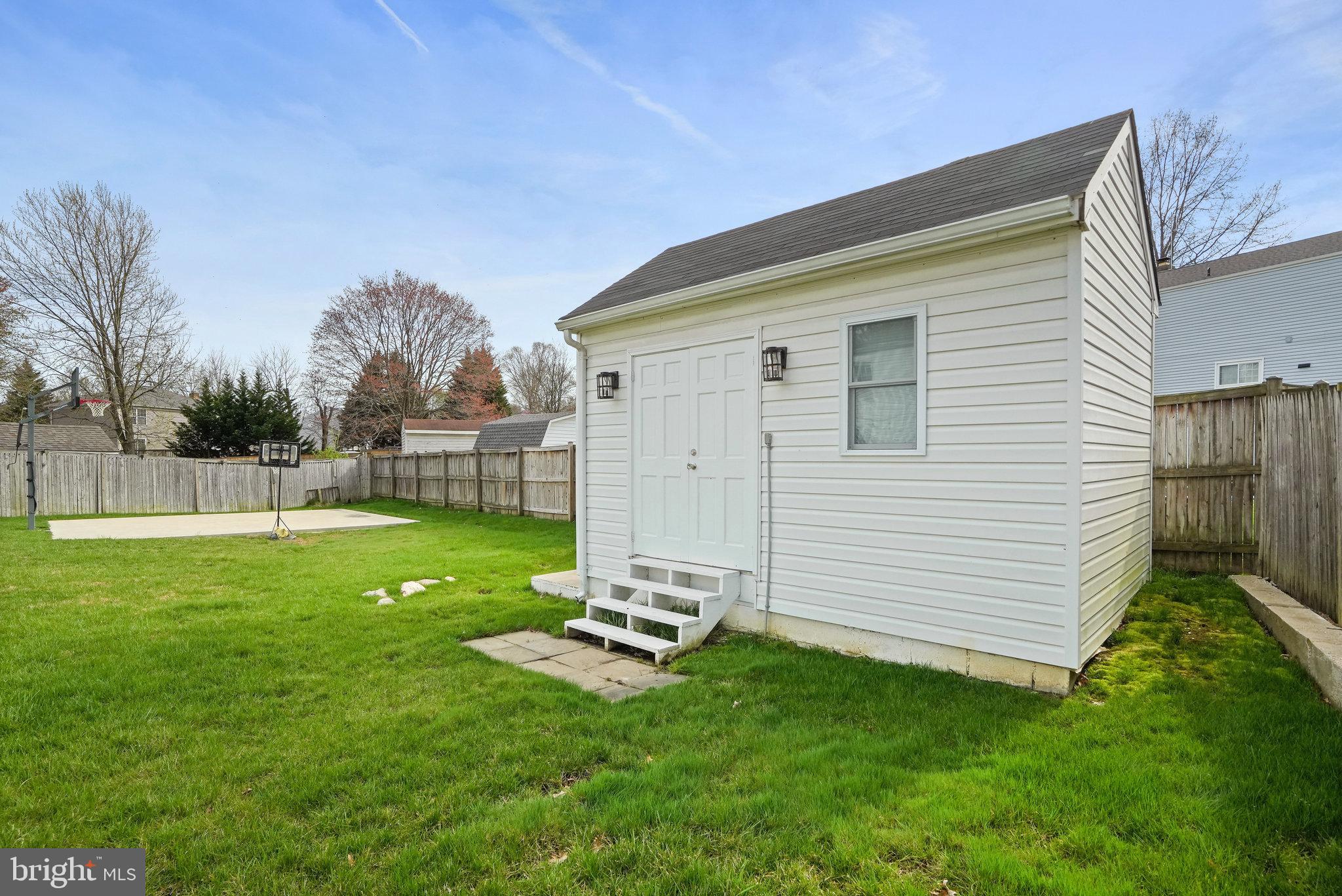 MITCHELLVILLE EAST - Residential Lease
