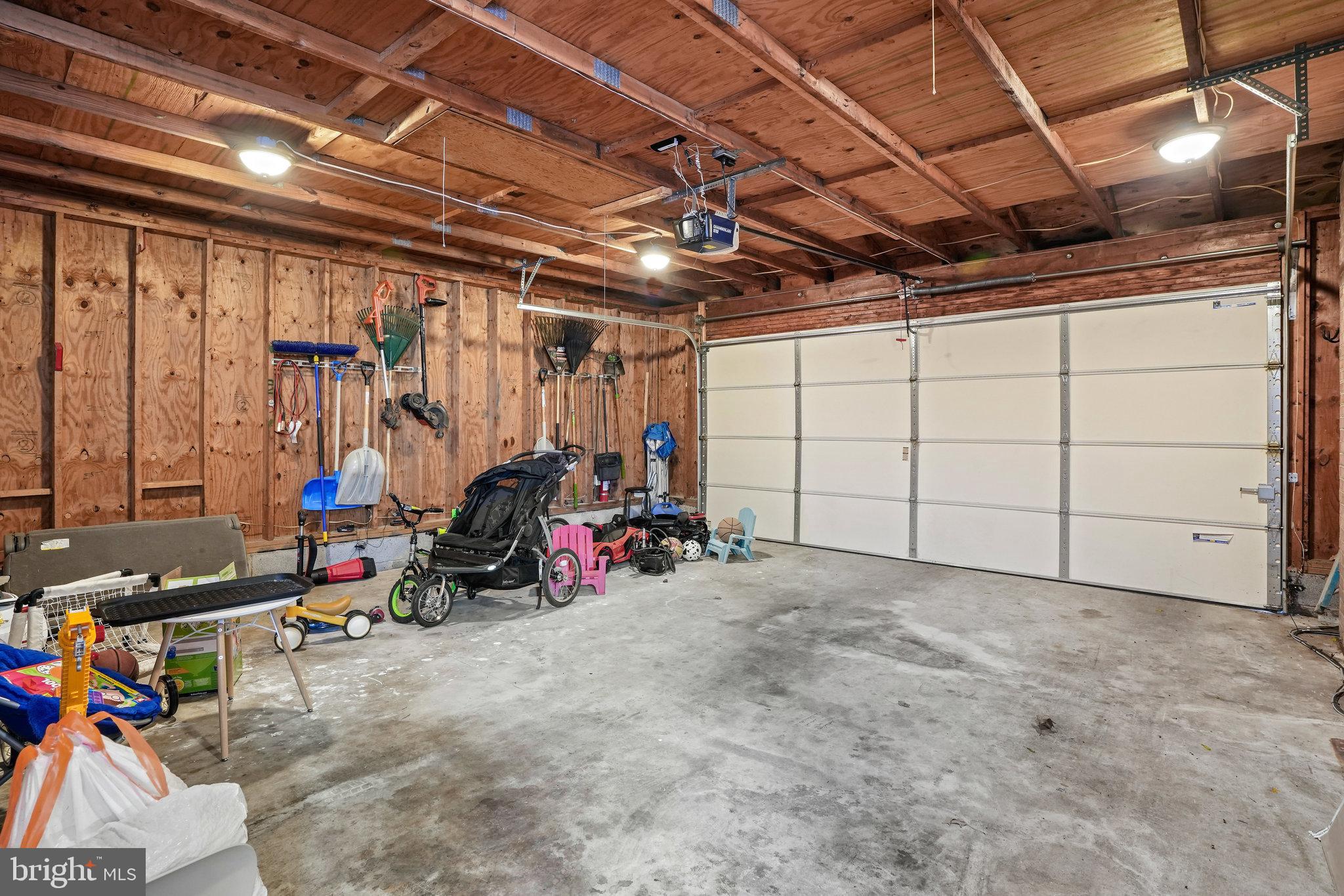 MITCHELLVILLE EAST - Residential Lease