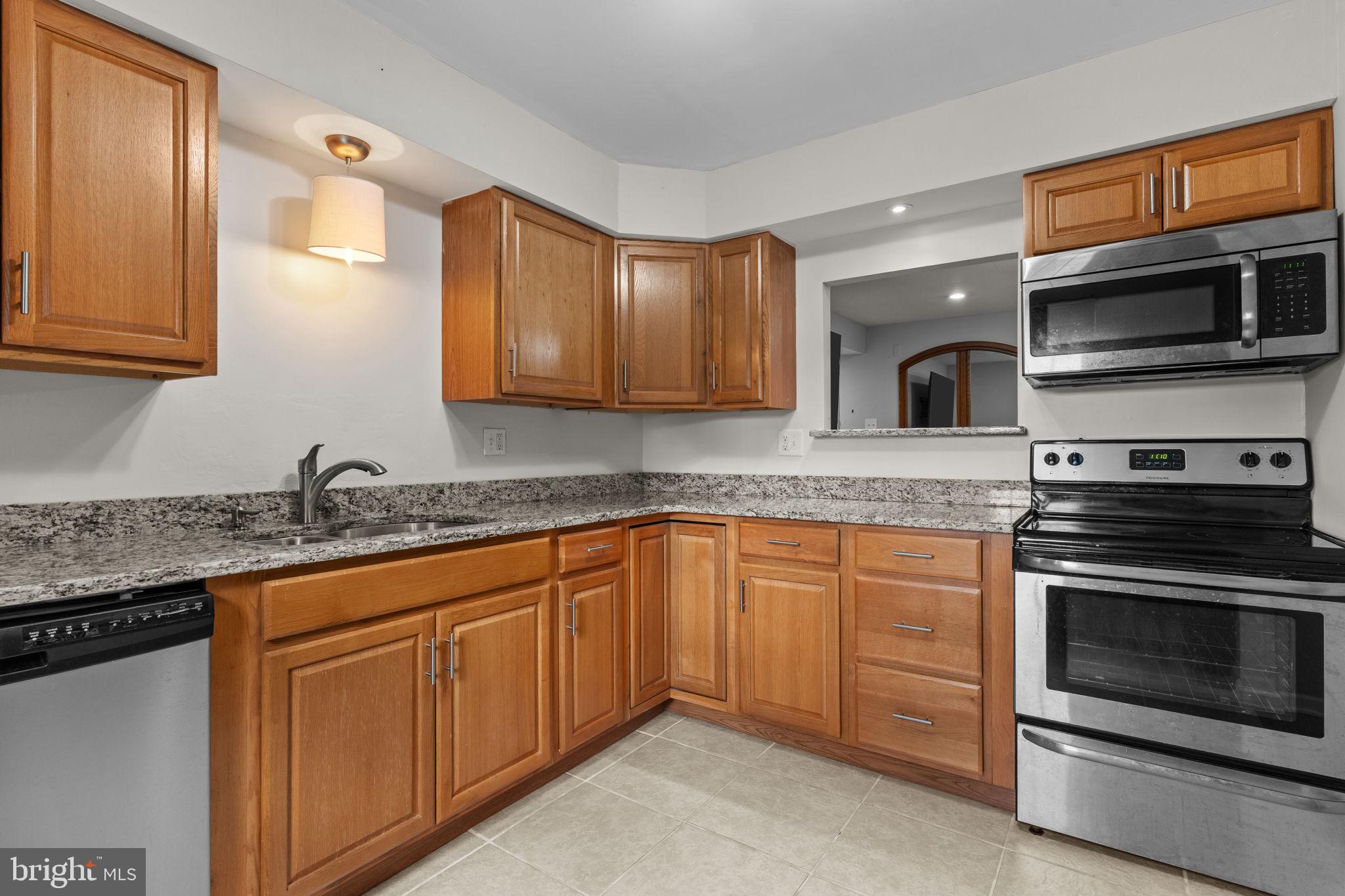 GYPSY LANE CONDOS - Residential