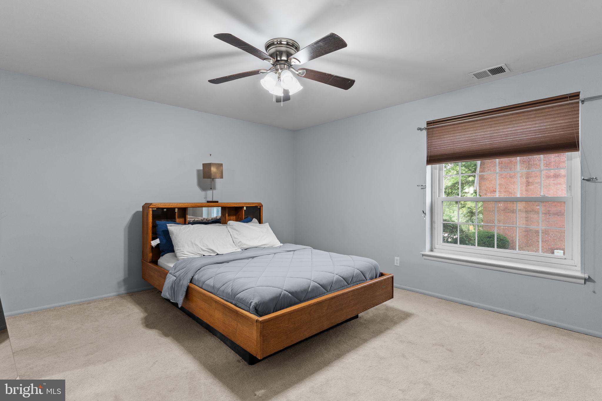 GYPSY LANE CONDOS - Residential