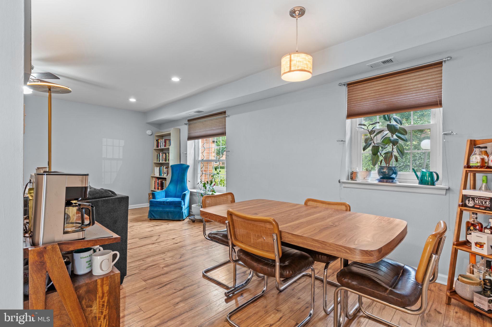 GYPSY LANE CONDOS - Residential