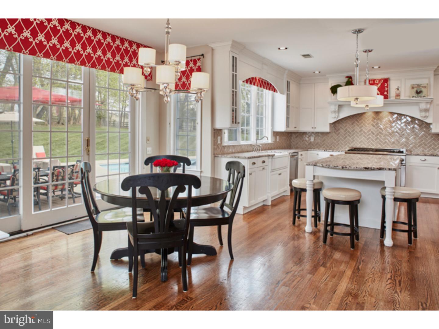 BRENTFORD - Residential