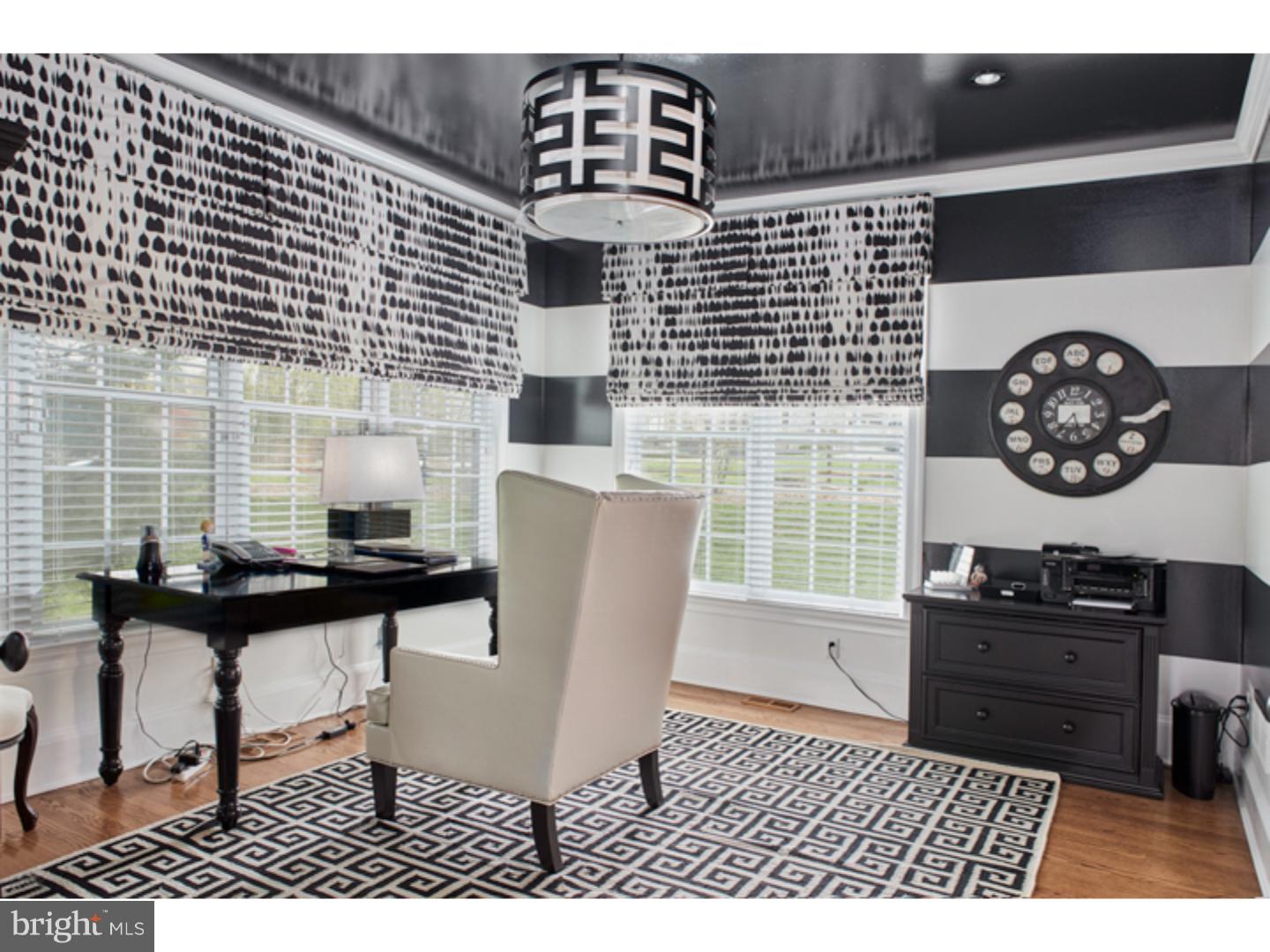 BRENTFORD - Residential