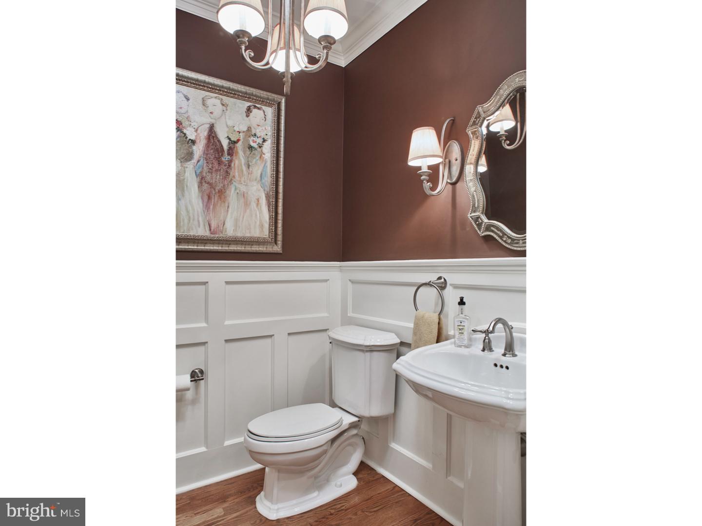 BRENTFORD - Residential