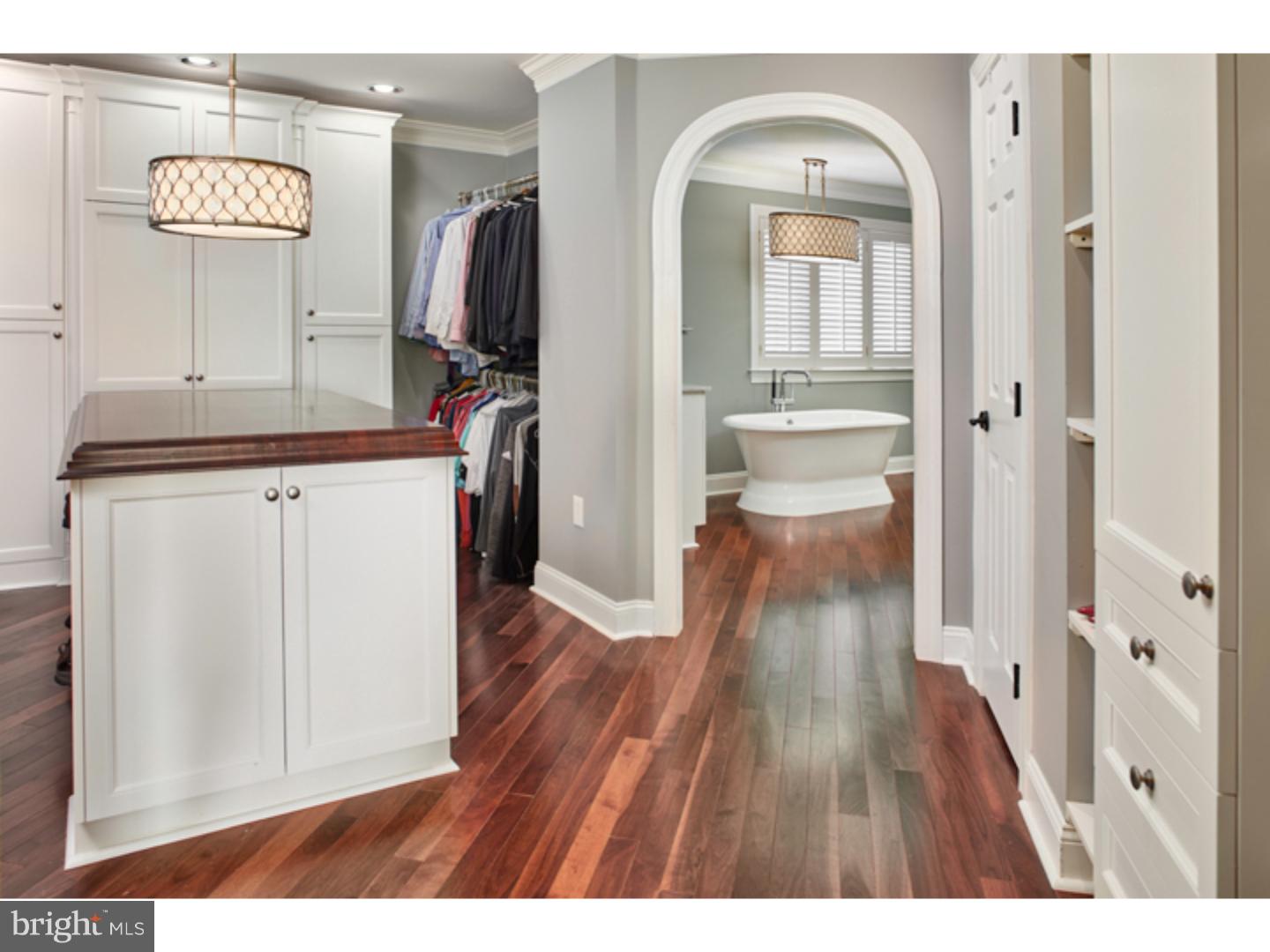 BRENTFORD - Residential