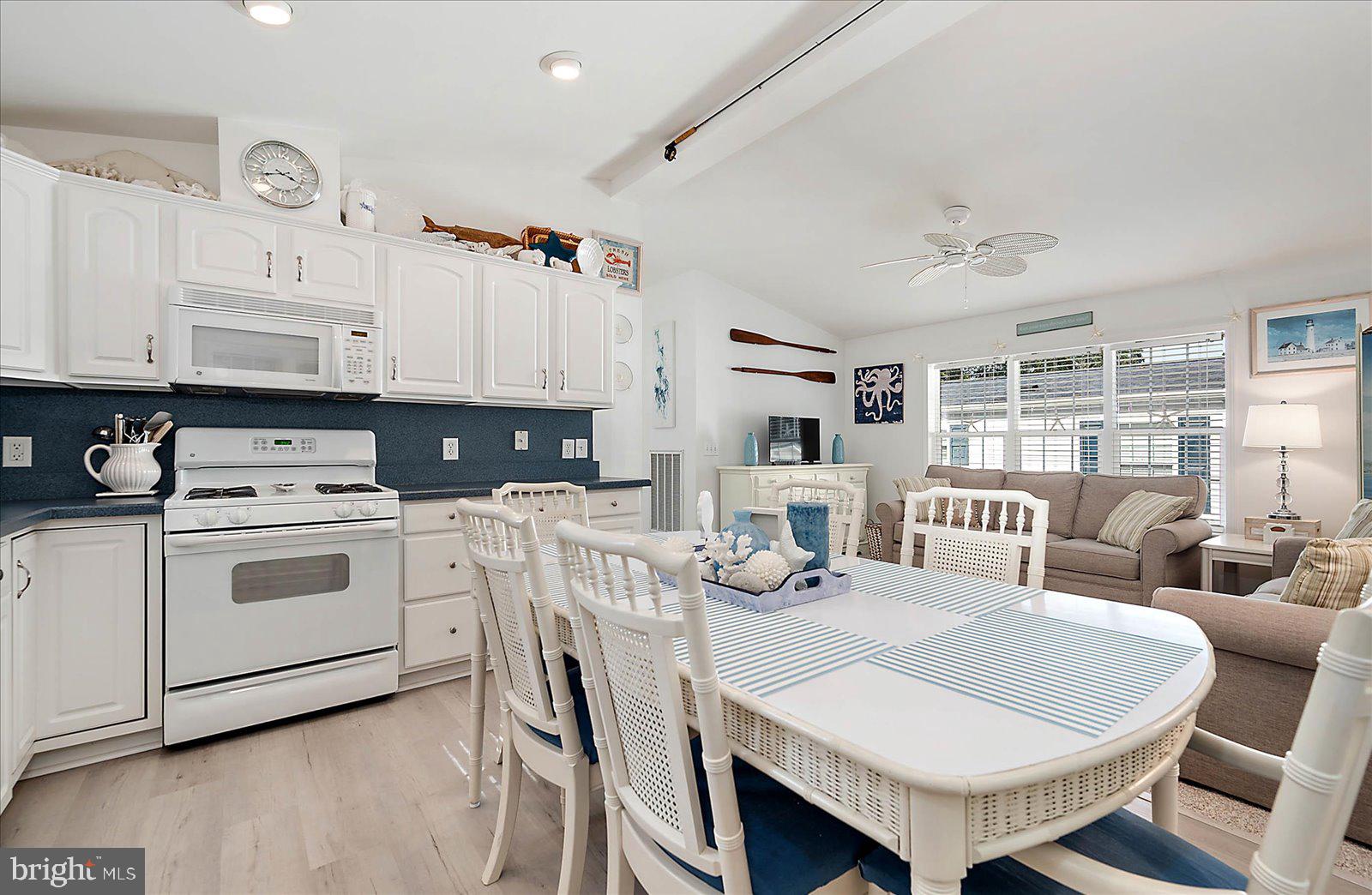 WHITE HORSE PARK I - Residential