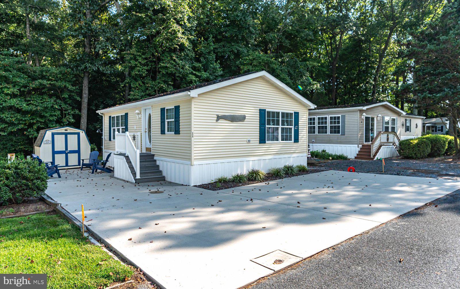 WHITE HORSE PARK I - Residential