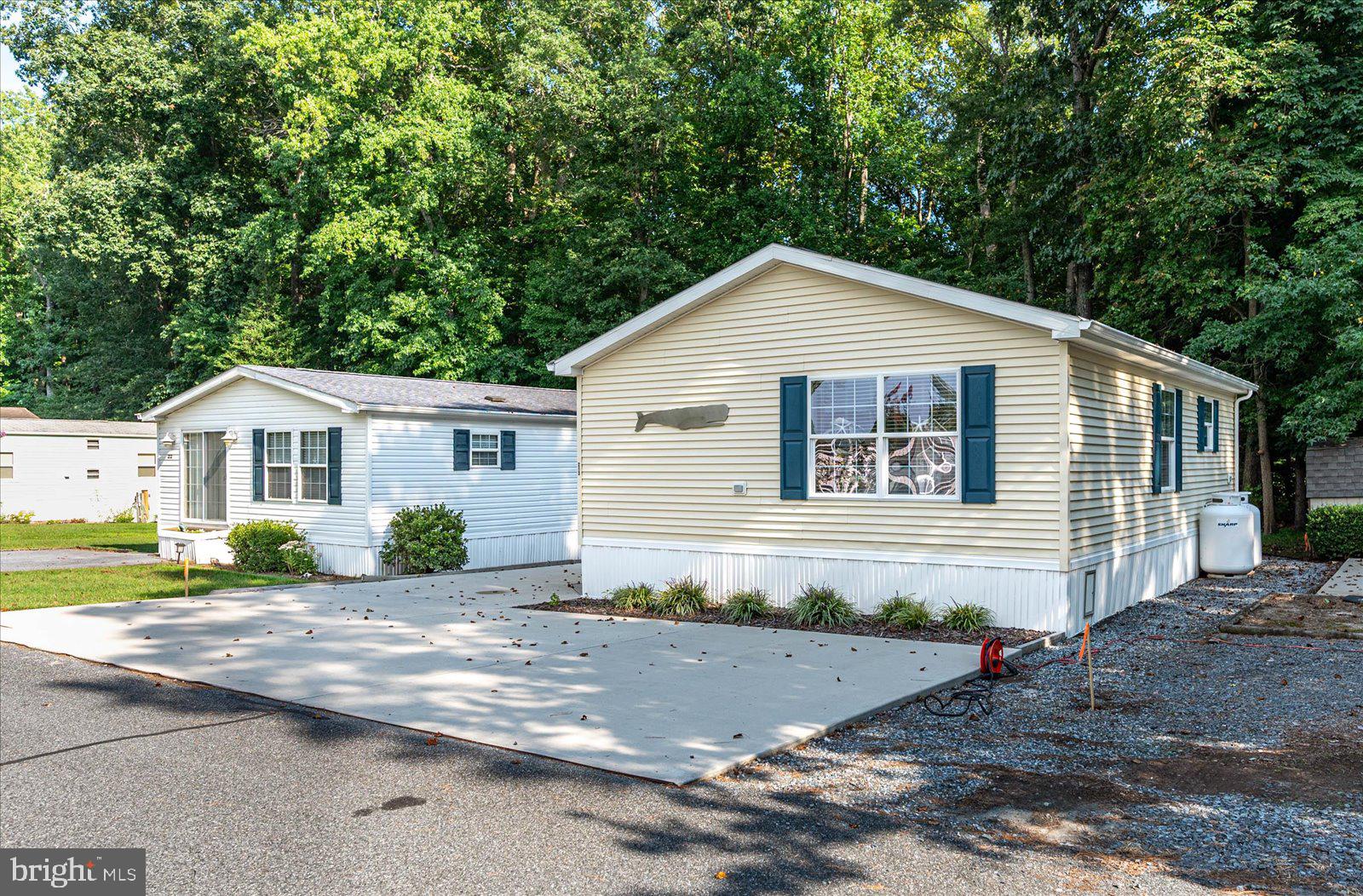 WHITE HORSE PARK I - Residential