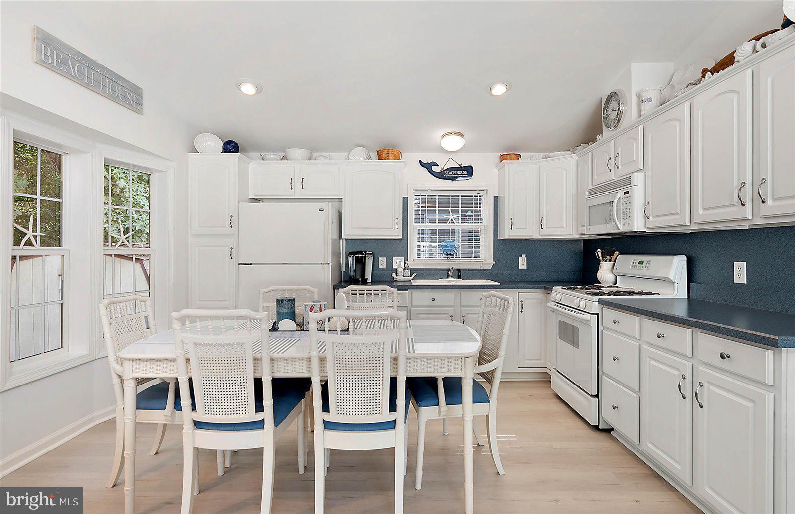 WHITE HORSE PARK I - Residential