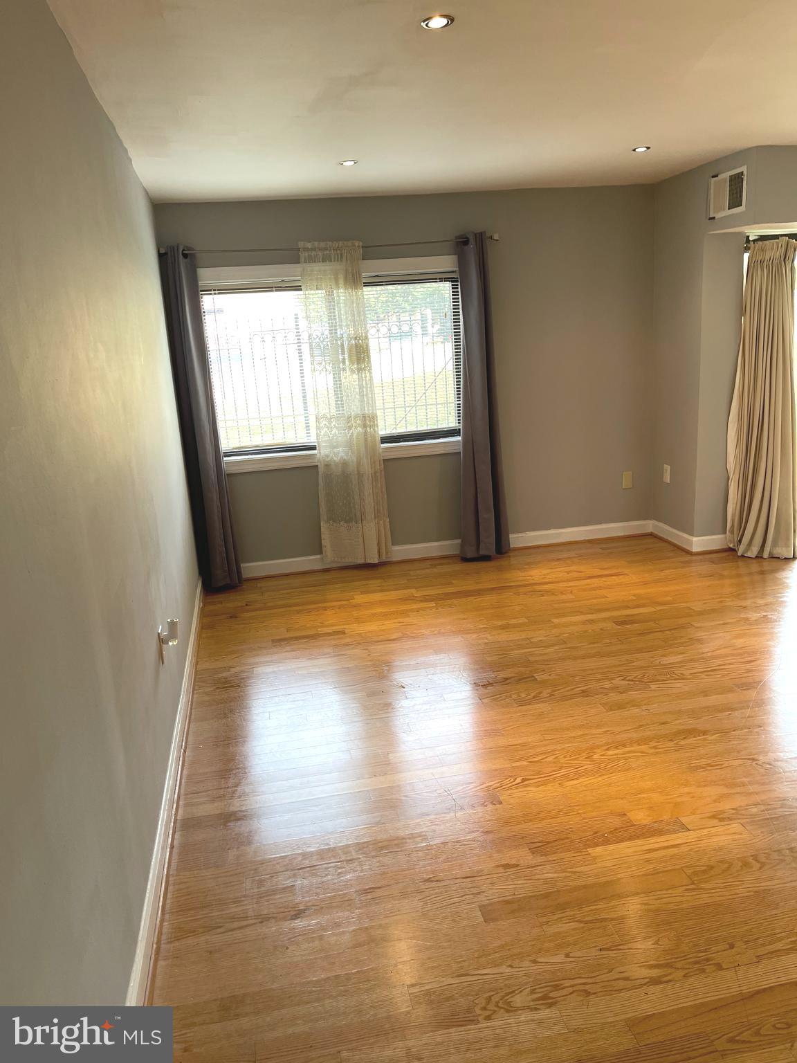 WESTWOOD PARK - Residential