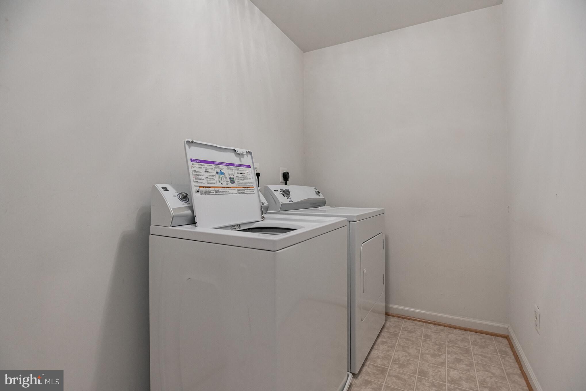 DAHLIA PARK OF WILDEWOOD - Residential