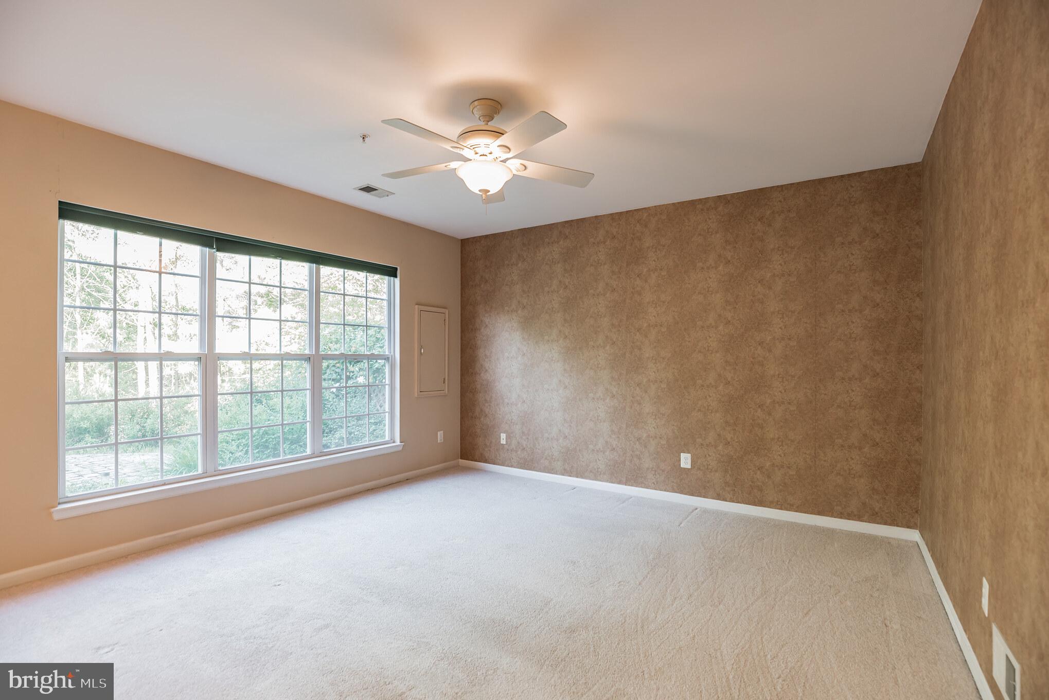 DAHLIA PARK OF WILDEWOOD - Residential