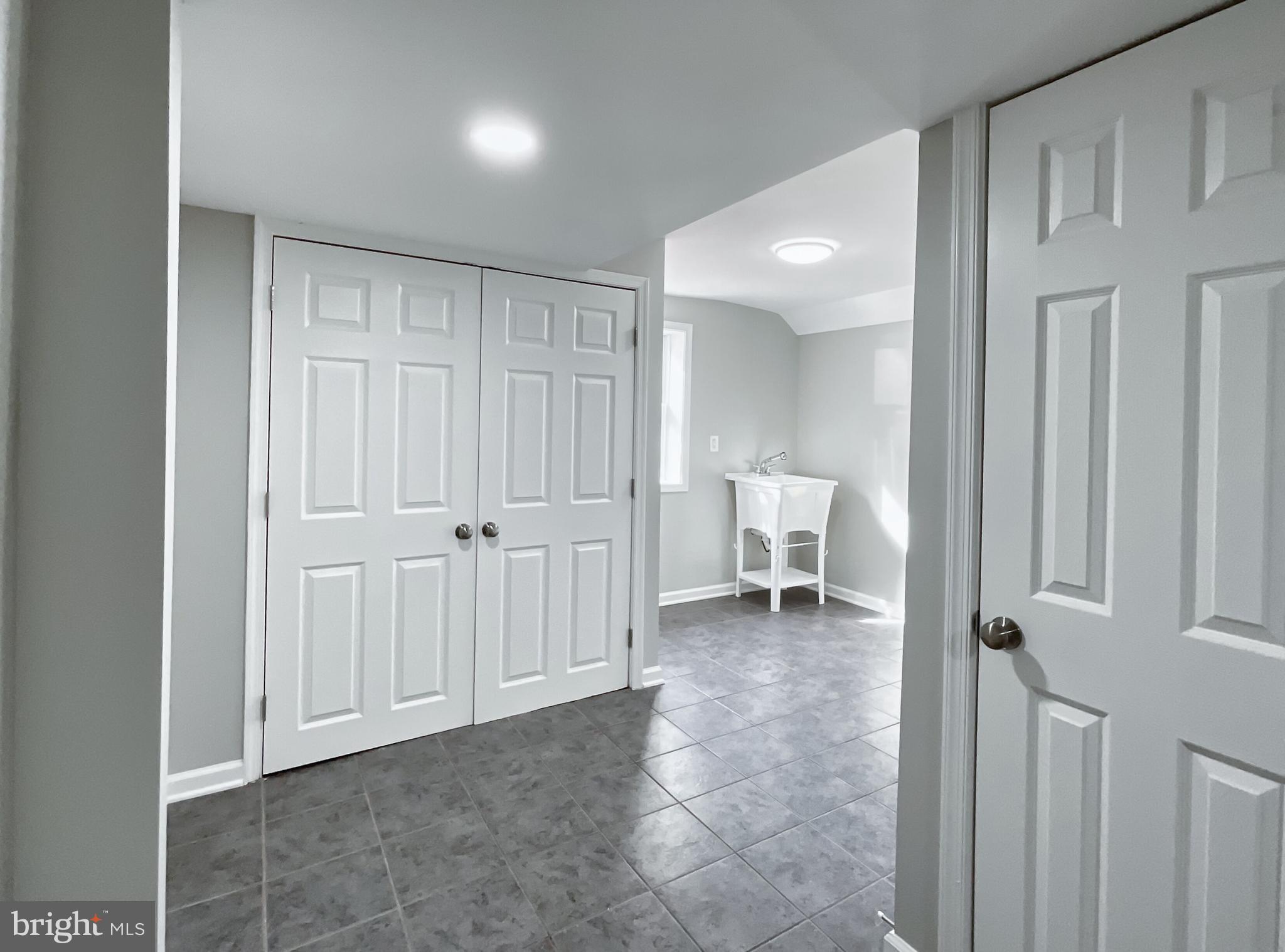 ENDERLY ACRES - Residential