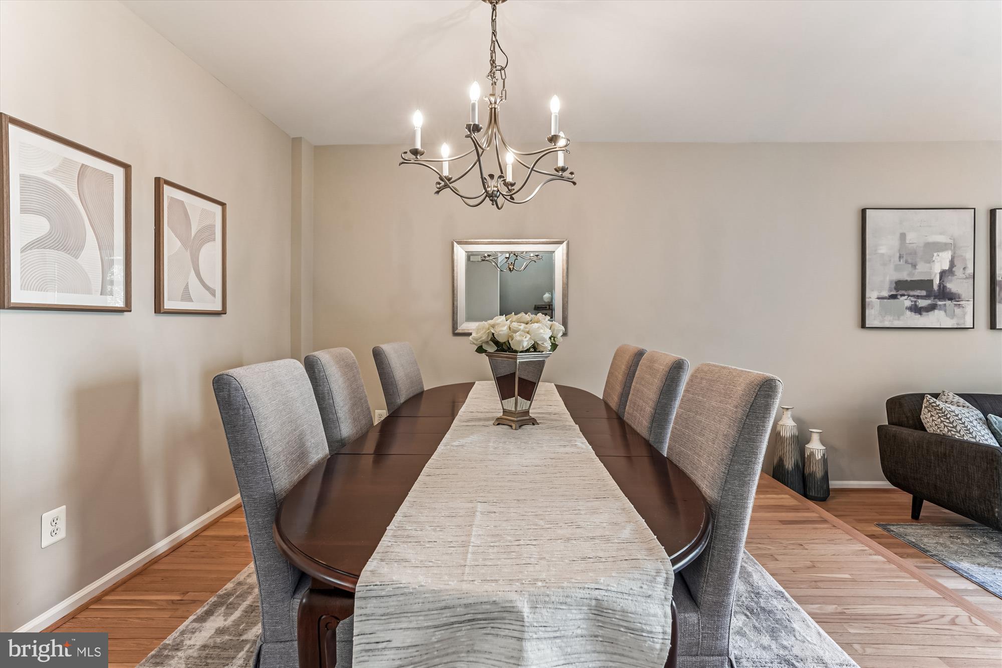 FAIR LAKES COURT - Residential