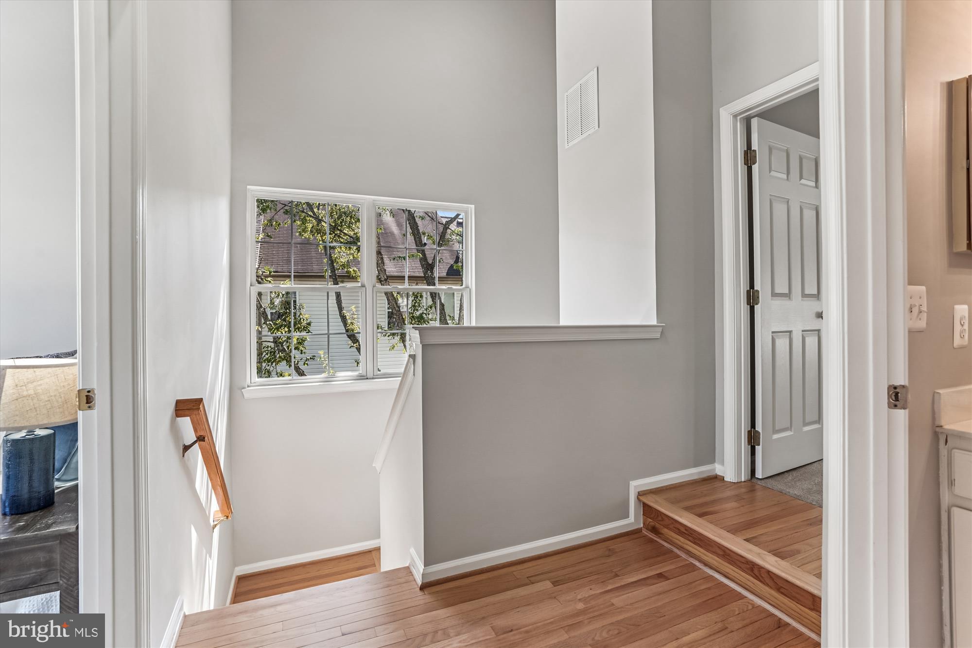 FAIR LAKES COURT - Residential