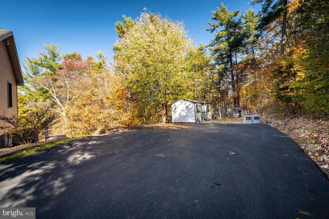 LENORA EAST - Residential