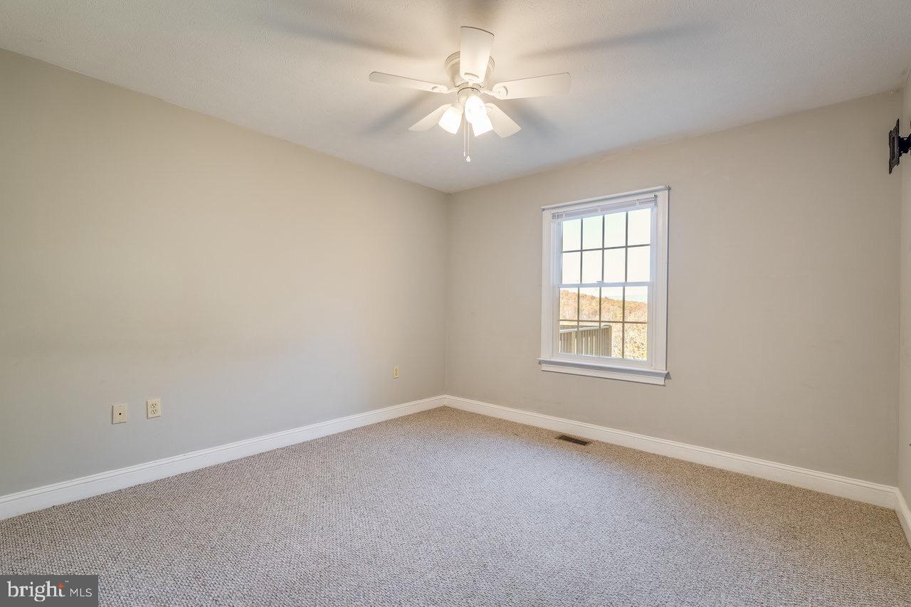 LENORA EAST - Residential