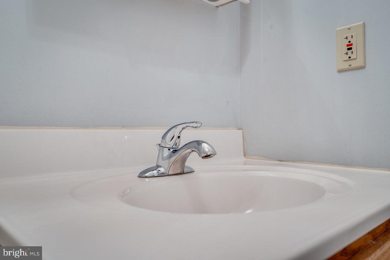 LENORA EAST - Residential