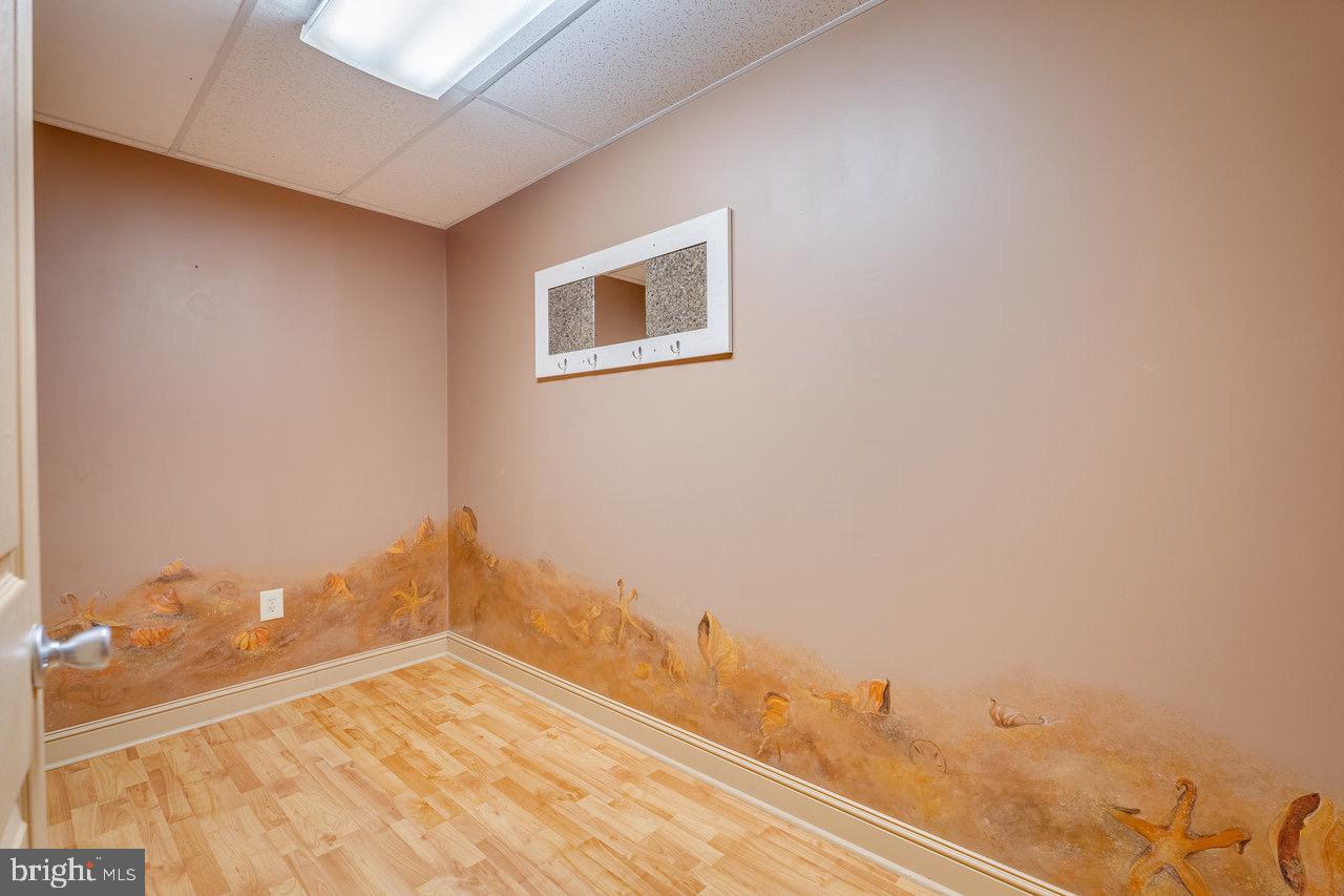 LENORA EAST - Residential