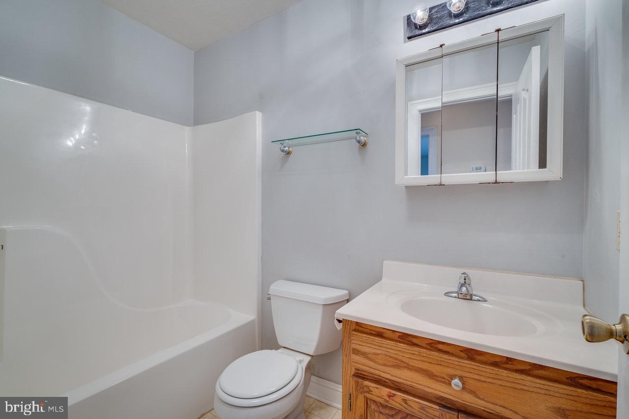 LENORA EAST - Residential