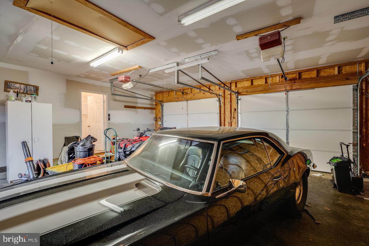 LENORA EAST - Residential