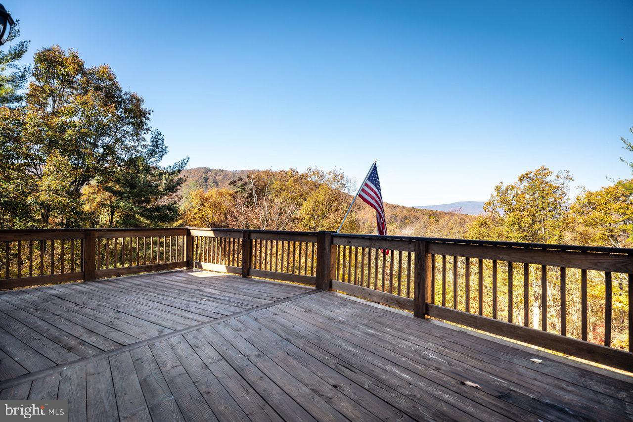 LENORA EAST - Residential