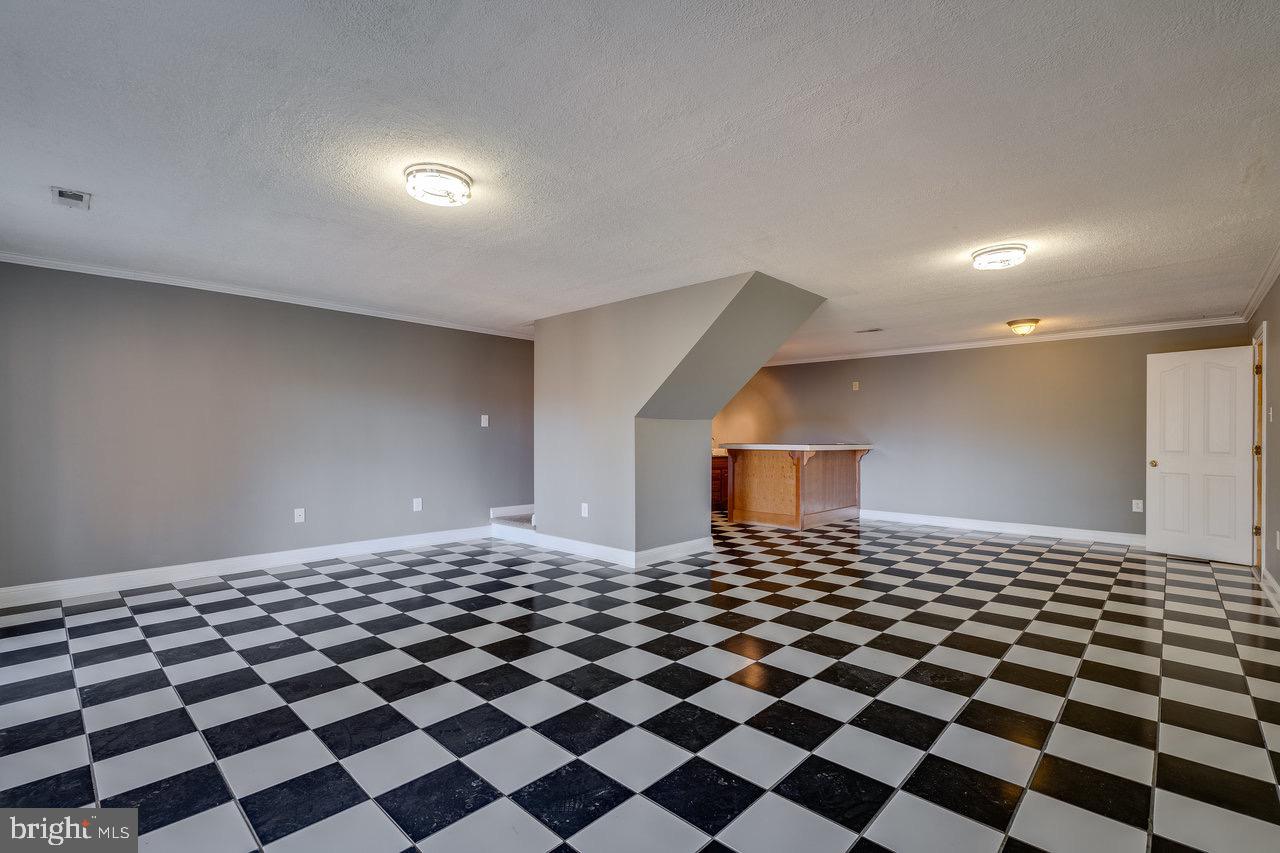 LENORA EAST - Residential