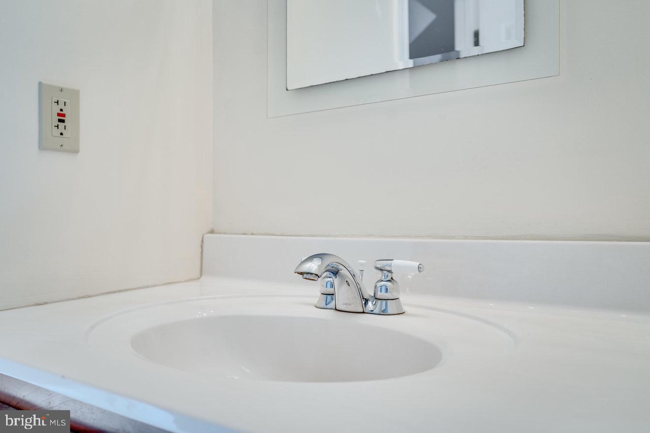 LENORA EAST - Residential