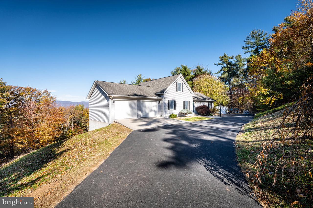 LENORA EAST - Residential