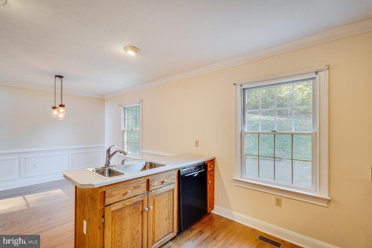 LENORA EAST - Residential