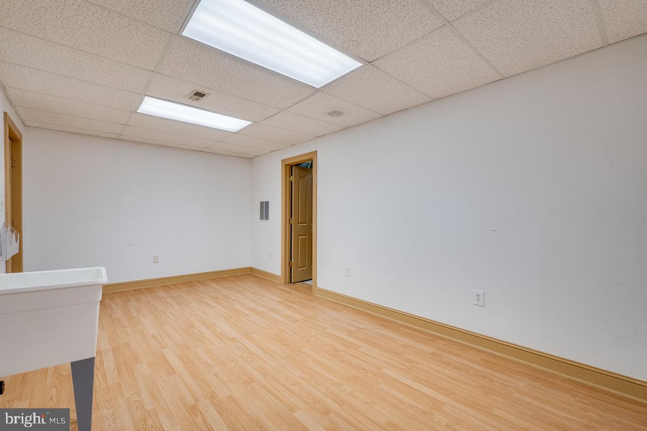 LENORA EAST - Residential