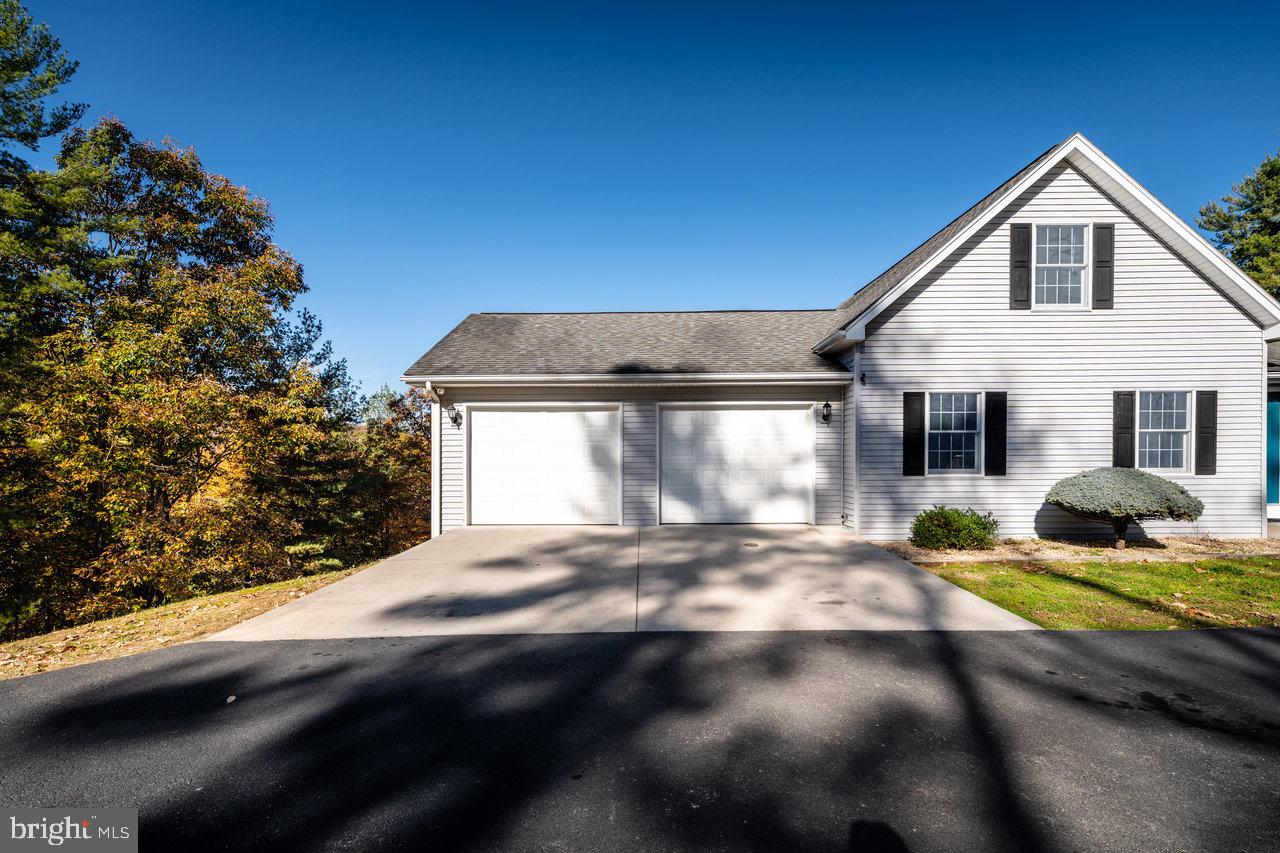 LENORA EAST - Residential