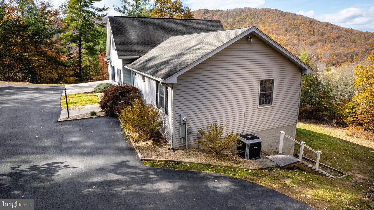 LENORA EAST - Residential