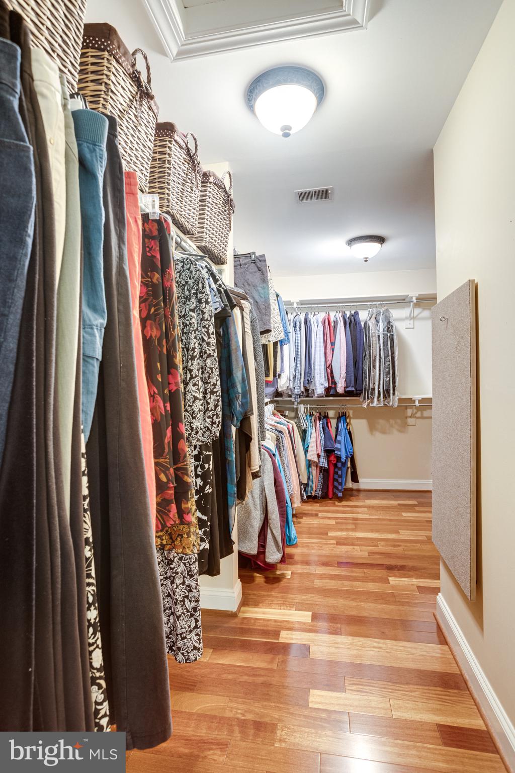 WALNUT ACRES - Residential