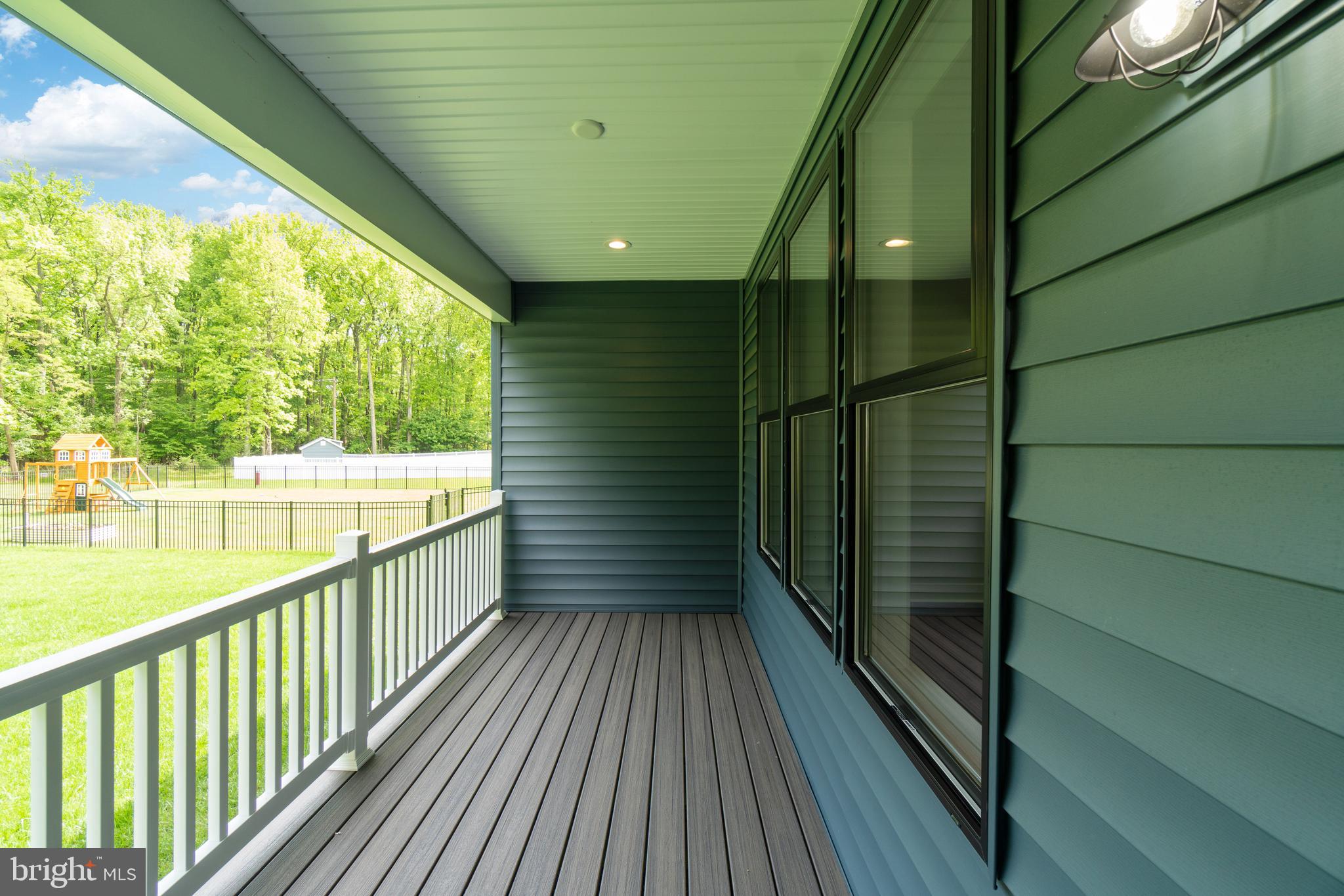 TRITON COMMONS - Residential