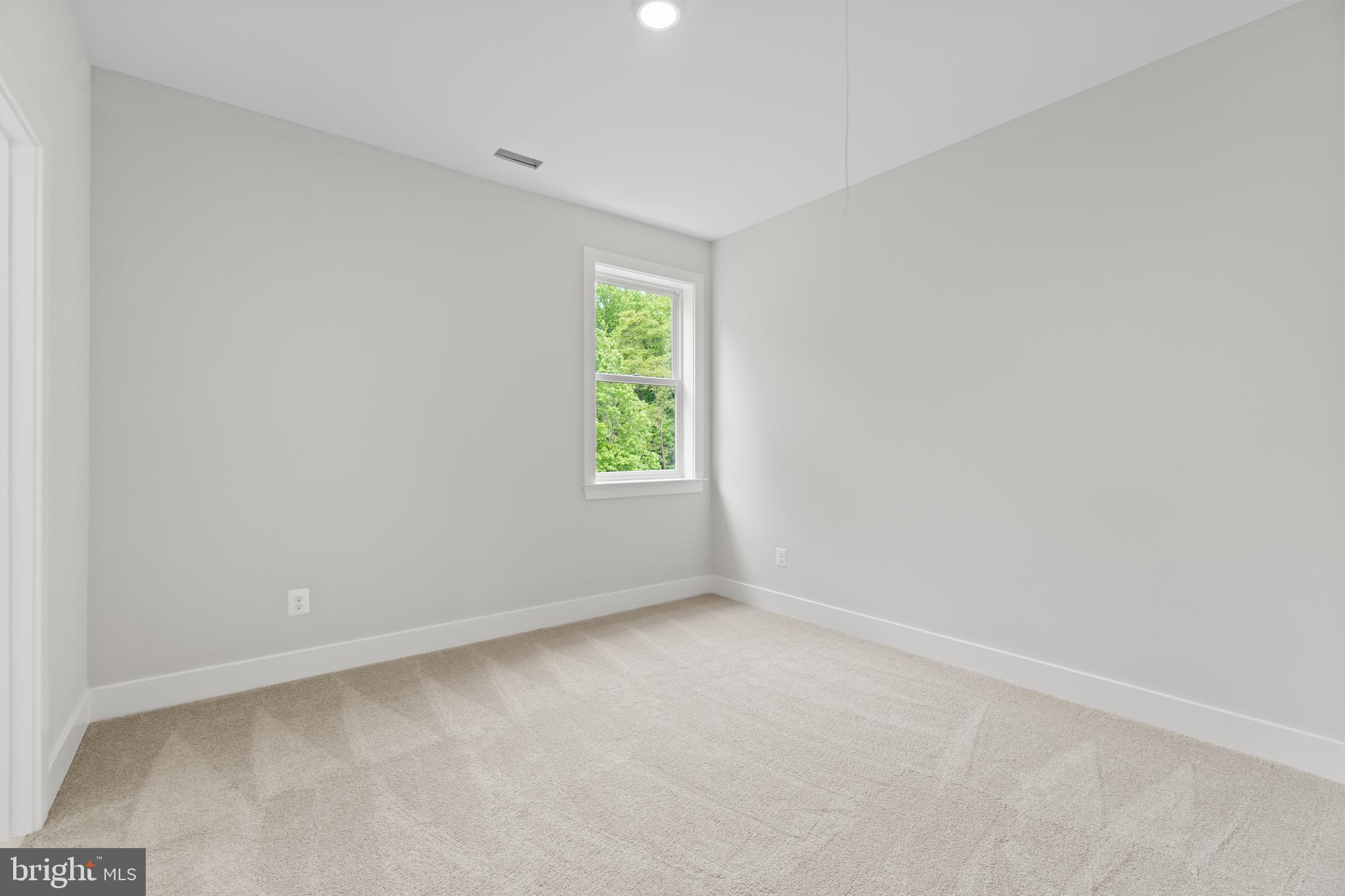 TRITON COMMONS - Residential