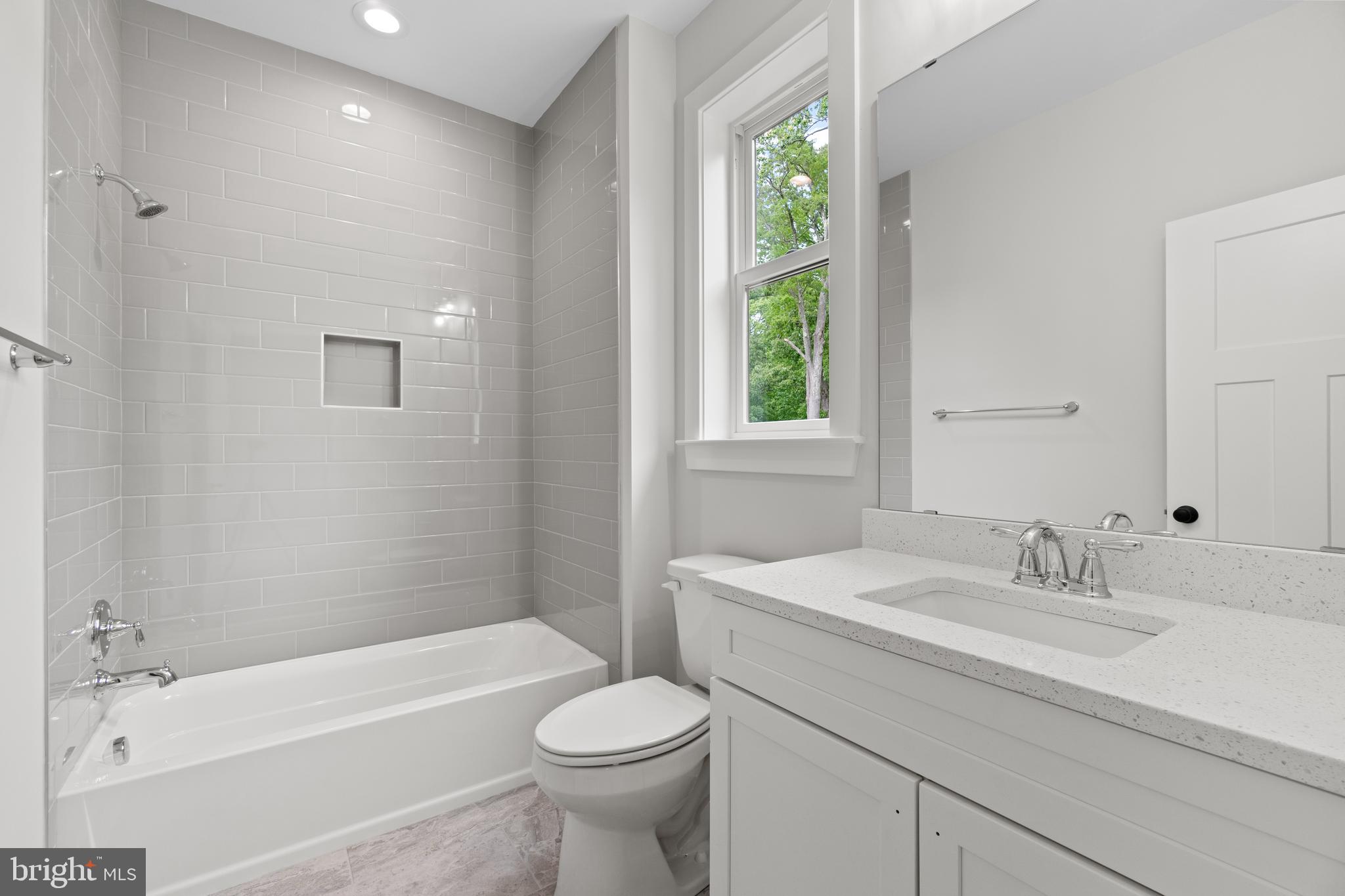 TRITON COMMONS - Residential