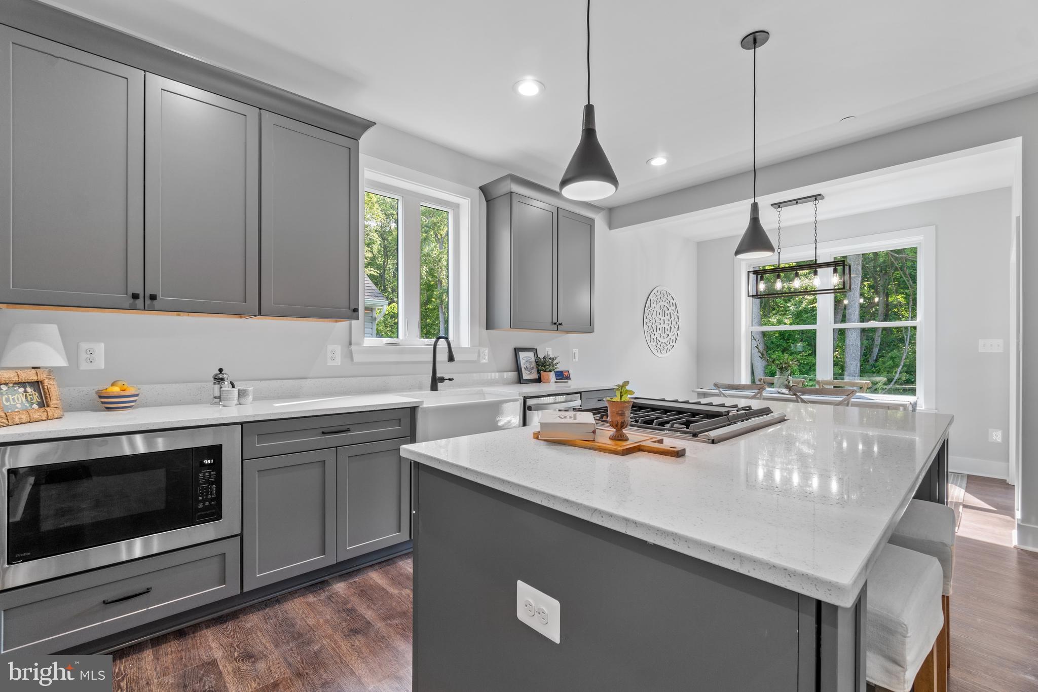 TRITON COMMONS - Residential