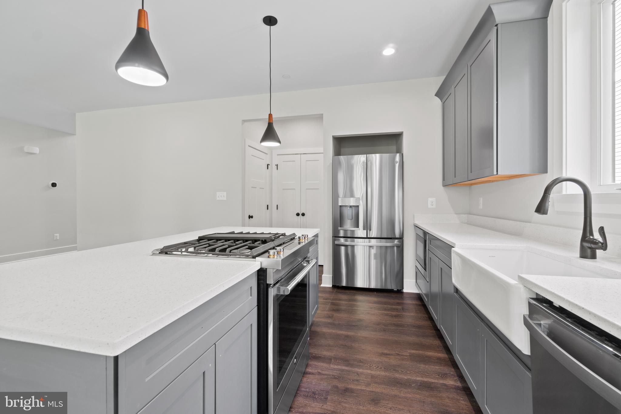 TRITON COMMONS - Residential